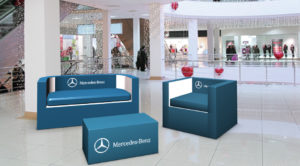 Mesa auxiliar publicitaria
